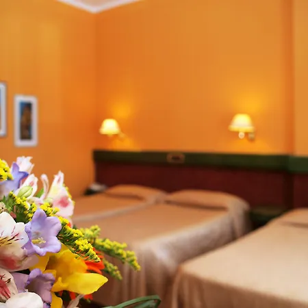 Eurohotel ホテル 3*