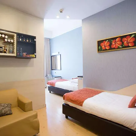 Eurohotel ホテル 3*