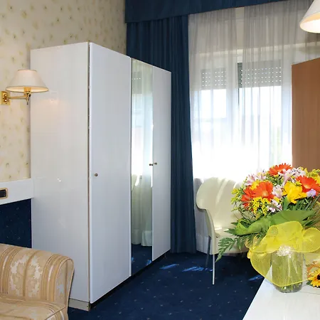 Eurohotel 3*