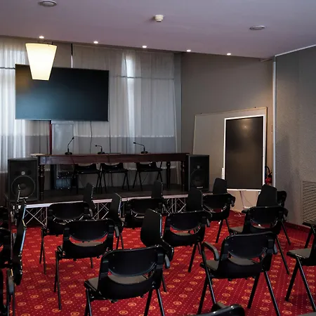 Eurohotel מלון 3*