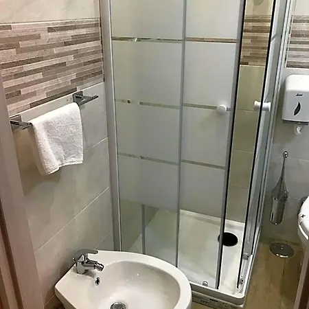 מלון Eurohotel 3*