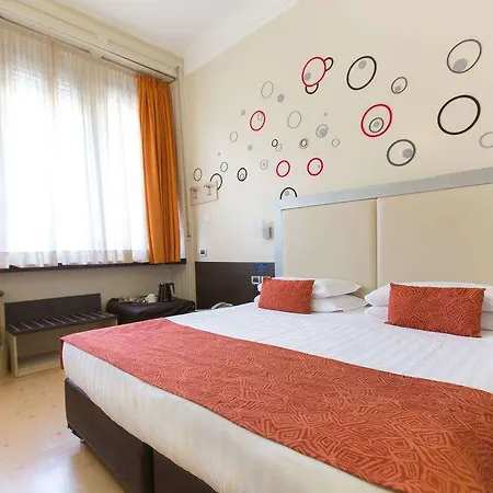 מלון Eurohotel 3*